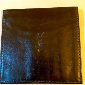 Has several marks inside out